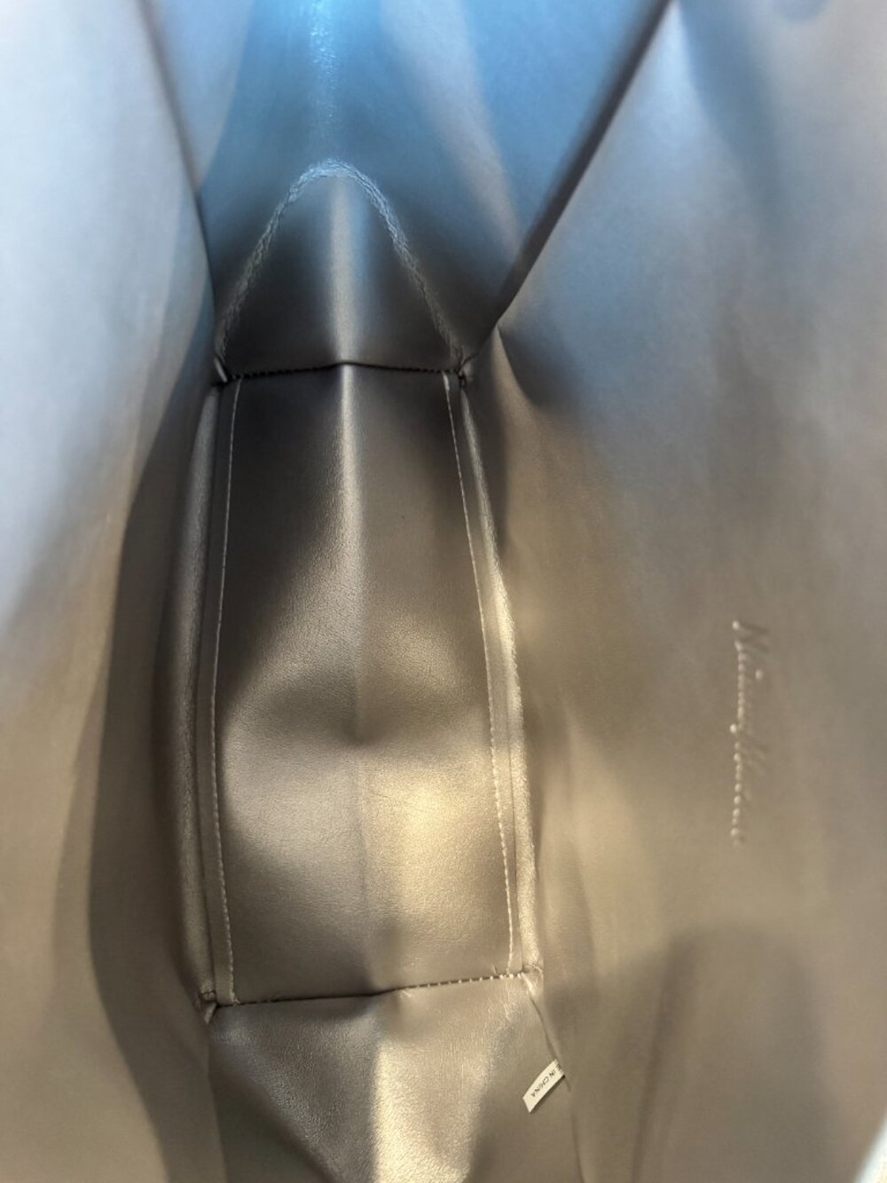 Neiman Marcus Silver Metallic Vegan Leather Exclusive Tote Bag NWOT - Picture 7 of 7